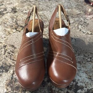 BOC tan shoes, size 9 M like new condition, worn once.